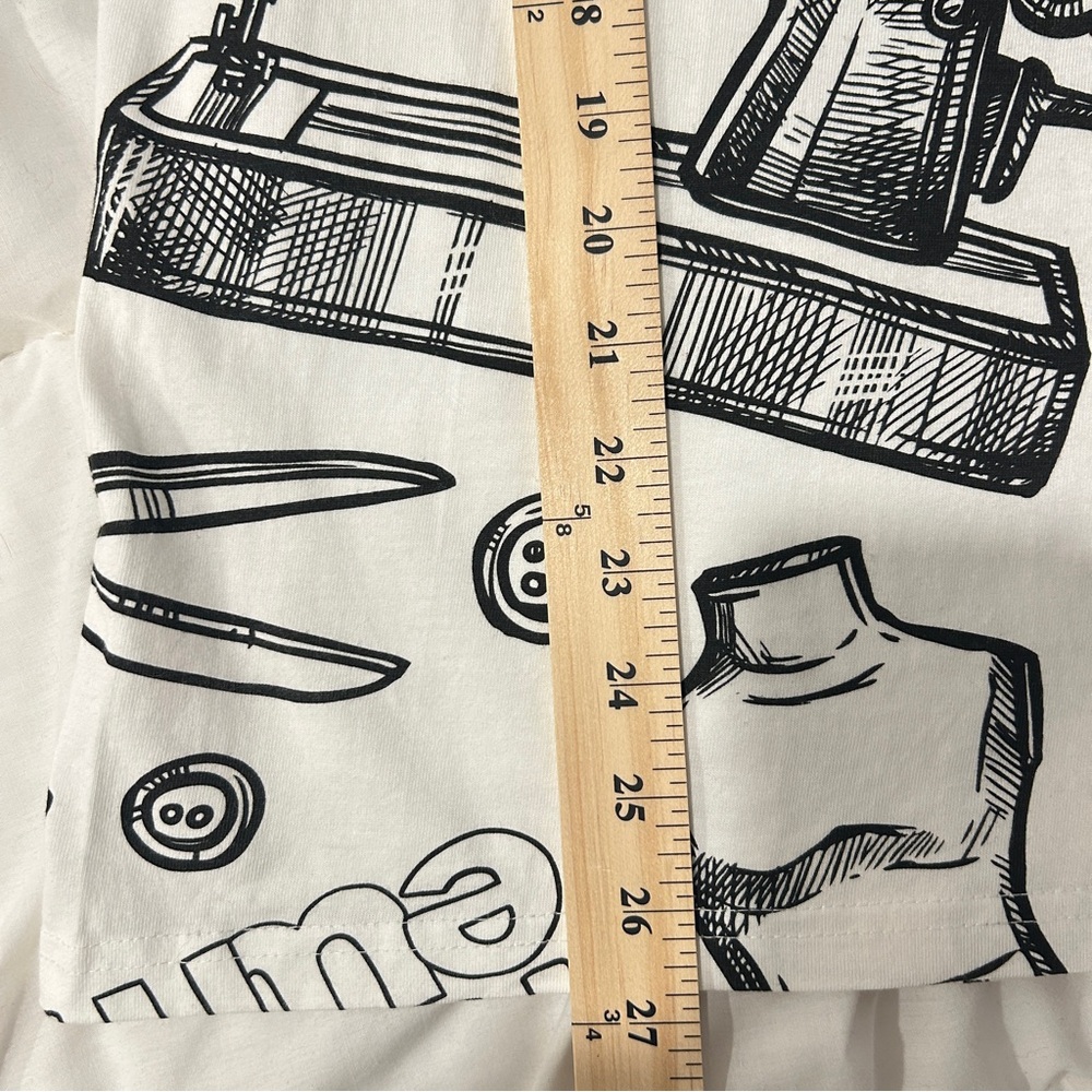 Rare The Museum Graphic Black and White Men's Shirt Iconic DC Streetwear Brand - Picture 9 of 9